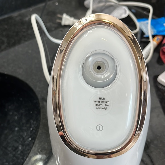 Vanity planet facial steamer - Picture 3 of 3